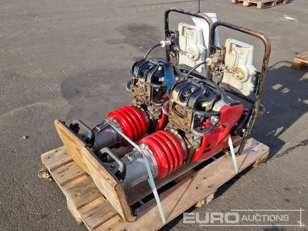 Compaction Rammer (2 of) - Асфальтоукладочная техника: фото 1 Compaction Rammer (2 of) - Асфальтоукладочная техника: фото 1