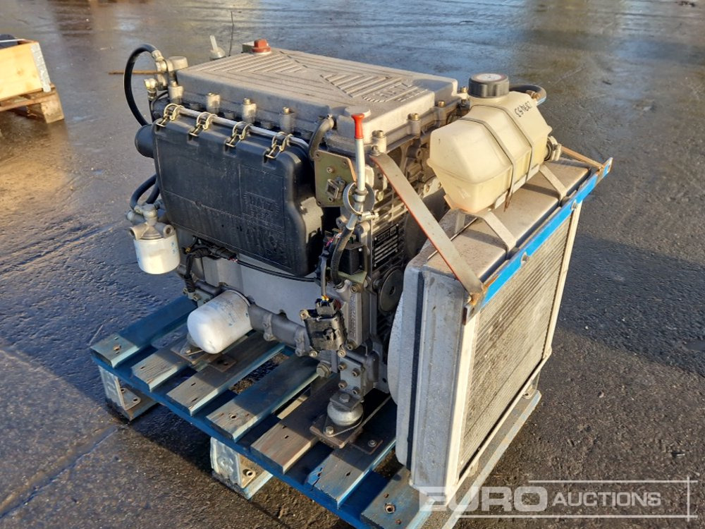 Hatz 4 Cylinder Diesel Engine - Двигатель: фото 4 Hatz 4 Cylinder Diesel Engine - Двигатель: фото 4