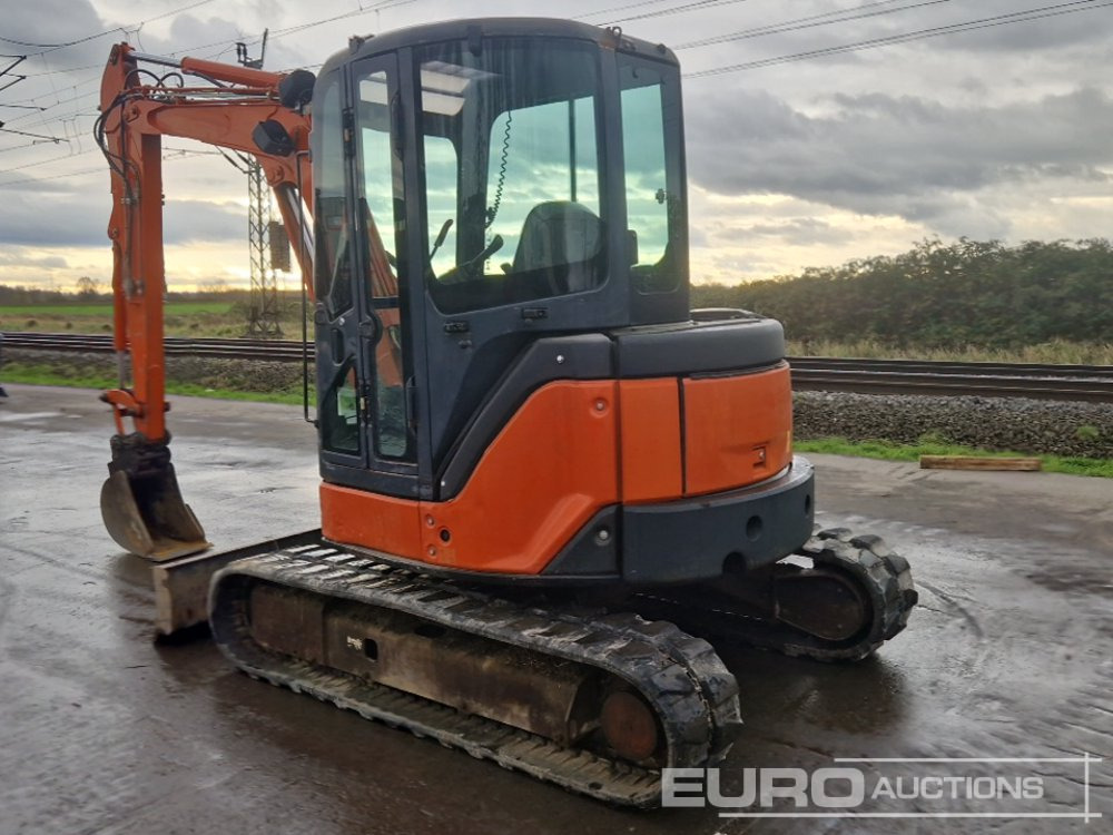 Hitachi ZX40U-2 - Мини-экскаватор: фото 3 Hitachi ZX40U-2 - Мини-экскаватор: фото 3