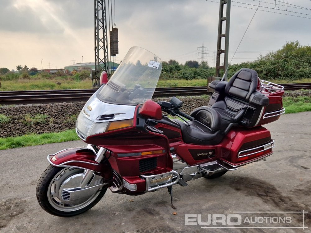 Honda GOLDWING - Мотоцикл: фото 1 Honda GOLDWING - Мотоцикл: фото 1