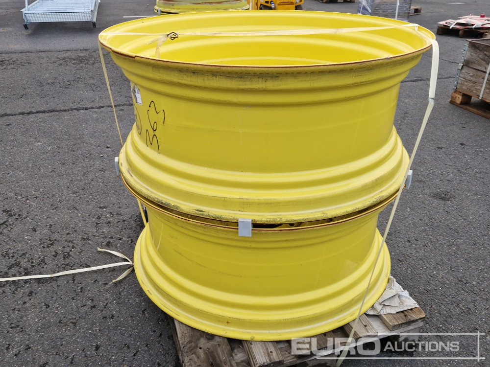 John Deere 15x38 Fixed Rear Rims, Center Bore: 221mm, Pitch Circle: 275mm, 8 Screw Holes (No.AL118363) - Шина: фото 2 John Deere 15x38 Fixed Rear Rims, Center Bore: 221mm, Pitch Circle: 275mm, 8 Screw Holes (No.AL118363) - Шина: фото 2