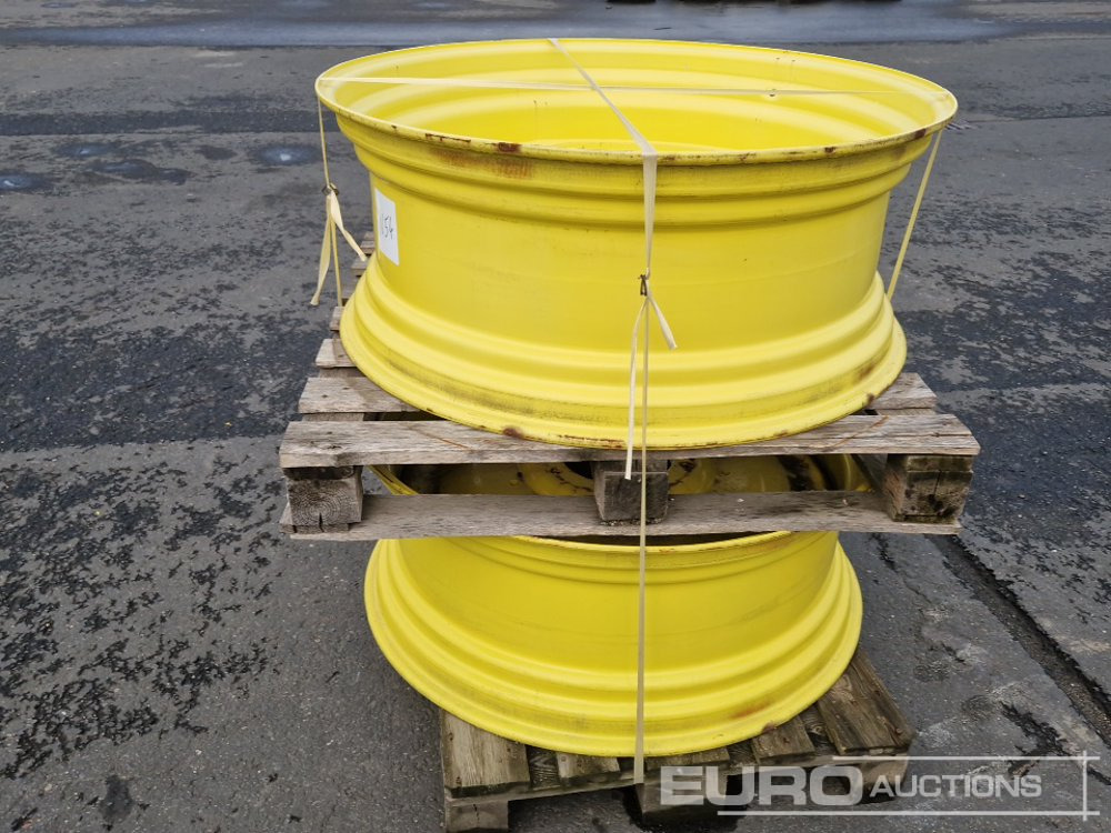 John Deere 15x38 Fixed Rear Rims, Center Bore: 221mm, Pitch Circle: 275mm, 8 Screw Holes (No.AL118363) - Шина: фото 1 John Deere 15x38 Fixed Rear Rims, Center Bore: 221mm, Pitch Circle: 275mm, 8 Screw Holes (No.AL118363) - Шина: фото 1