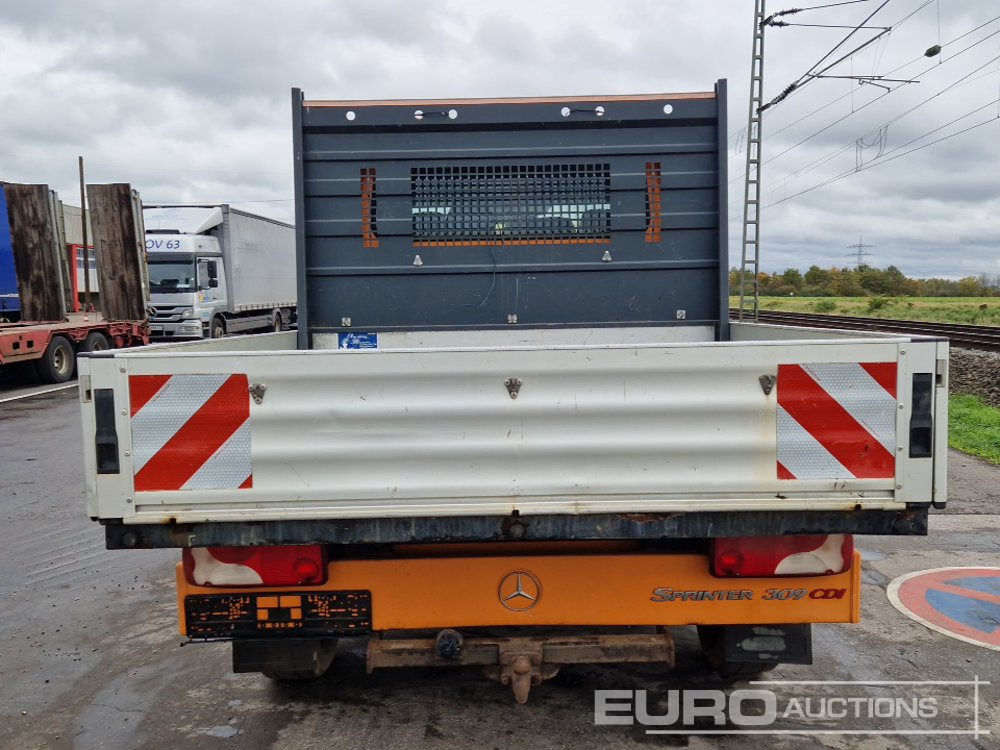 Mercedes Benz Sprinter 309CDI - Малотоннажный бортовой грузовик: фото 4 Mercedes Benz Sprinter 309CDI - Малотоннажный бортовой грузовик: фото 4