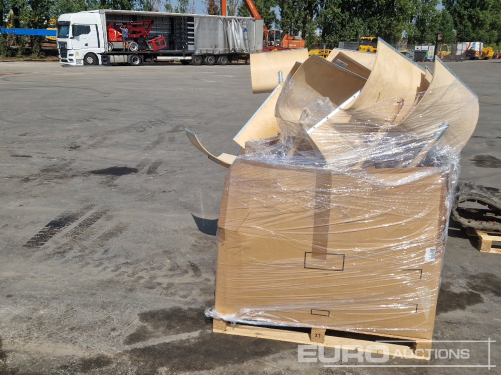 Pallet of Assorted Snow Shovels (Approx 160 of) (2 of) - Строительное оборудование: фото 2 Pallet of Assorted Snow Shovels (Approx 160 of) (2 of) - Строительное оборудование: фото 2