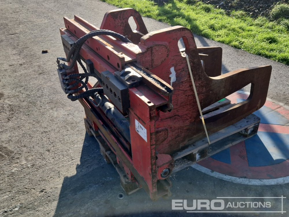 Clamp to suit Forklift - Погрузочно-разгрузочная техника: фото 3 Clamp to suit Forklift - Погрузочно-разгрузочная техника: фото 3