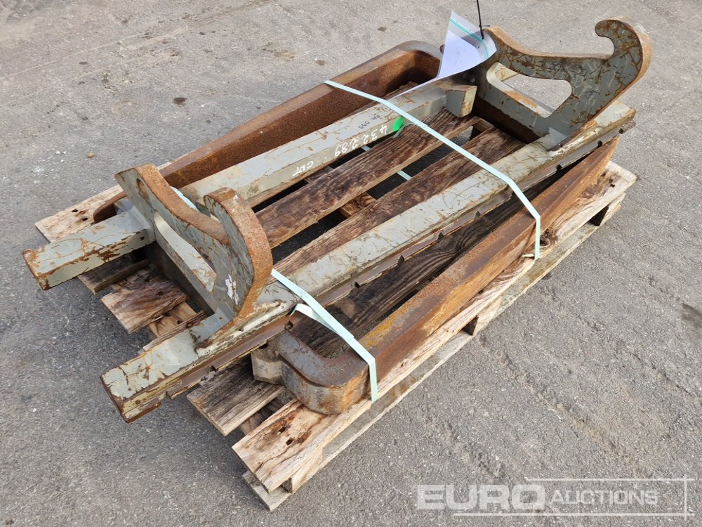 Forks with Frame to suit Wheeled Loader - Погрузочно-разгрузочная техника: фото 1 Forks with Frame to suit Wheeled Loader - Погрузочно-разгрузочная техника: фото 1