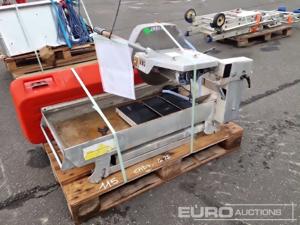 TX-900 Wall Sander, Masonry Saw - Асфальтоукладочная техника: фото 1 TX-900 Wall Sander, Masonry Saw - Асфальтоукладочная техника: фото 1