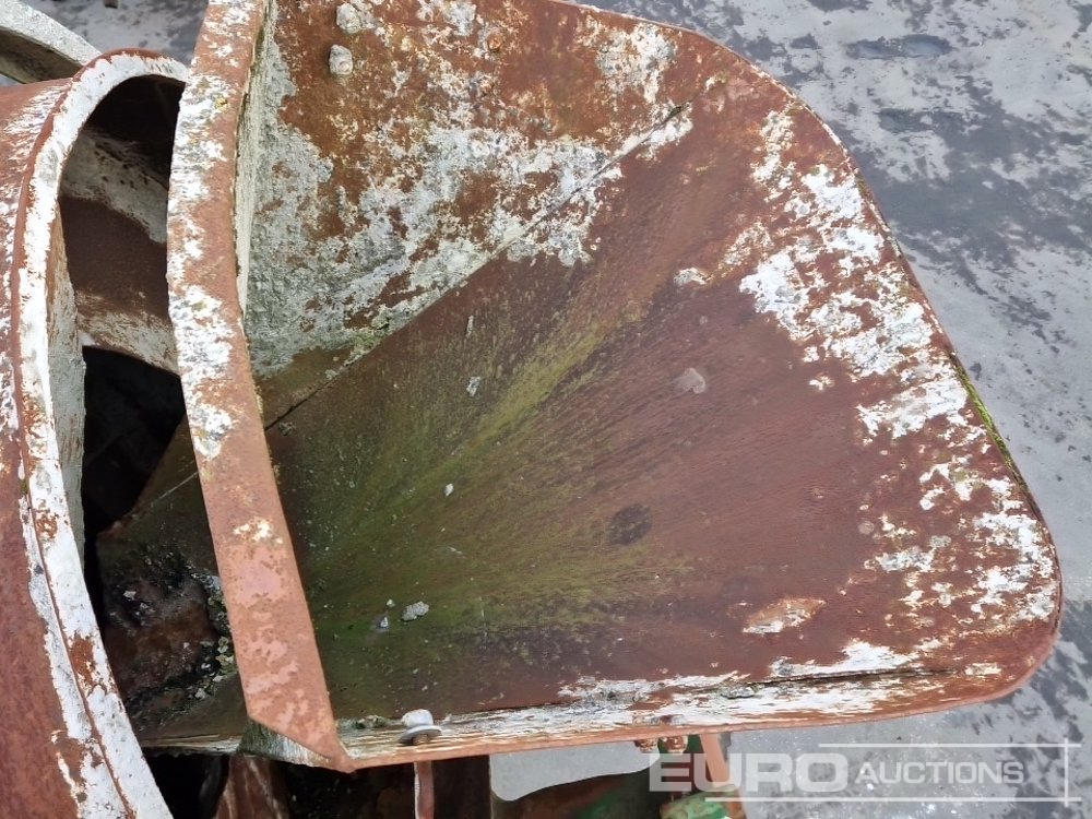 Бетономешалка Truck Mounted Cement Mixer: фото 19 Бетономешалка Truck Mounted Cement Mixer: фото 19