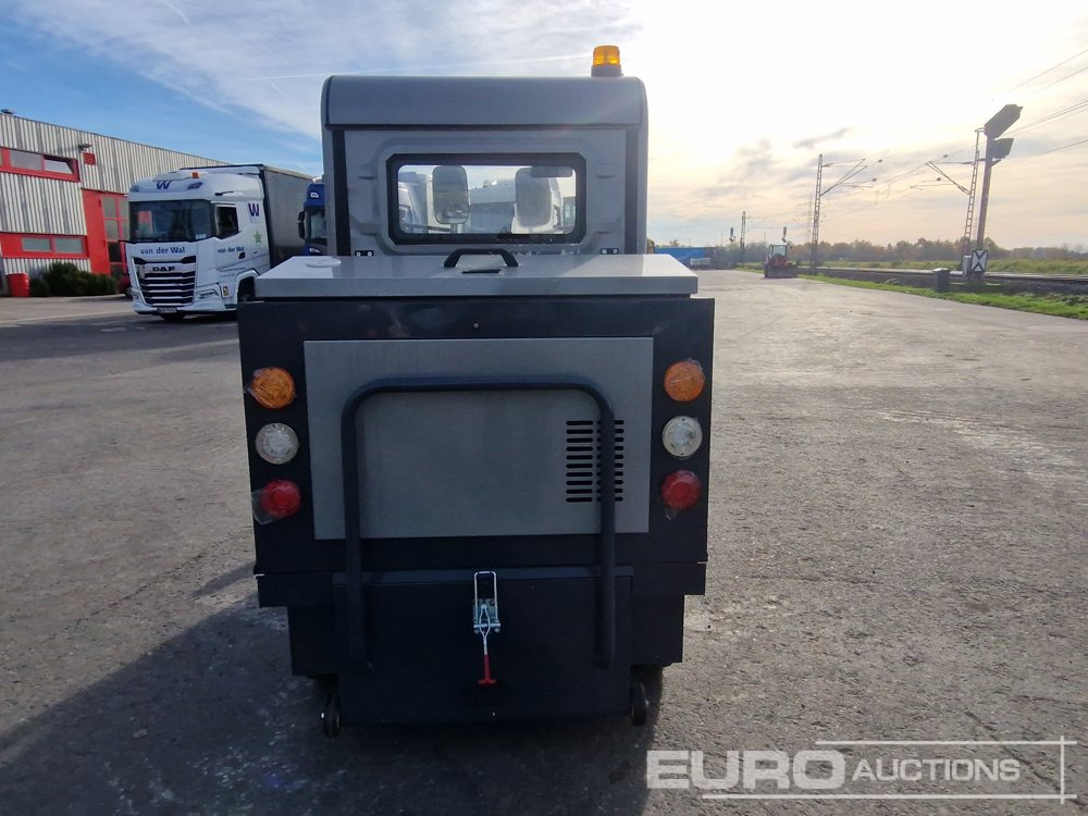 Unused 2025 Kaster S.2000 - Подметально-уборочная машина: фото 4 Unused 2025 Kaster S.2000 - Подметально-уборочная машина: фото 4