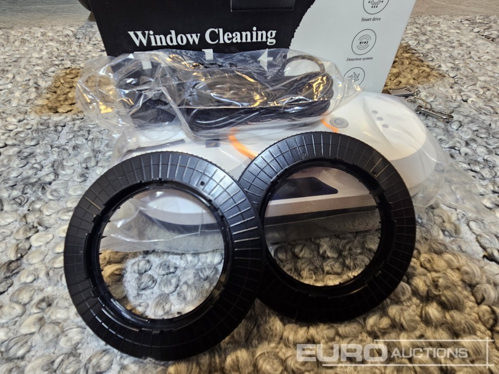 Unused 2026 Intelligent Electric Self Moving Window Cleaning Robot, Remote, Safety Rope, 60ml Water Tank, 3800 Pa Strong Suction, Dual Spray System, Dual Rotating Wheels (In Office) - Строительное оборудование: фото 4 Unused 2026 Intelligent Electric Self Moving Window Cleaning Robot, Remote, Safety Rope, 60ml Water Tank, 3800 Pa Strong Suction, Dual Spray System, Dual Rotating Wheels (In Office) - Строительное оборудование: фото 4