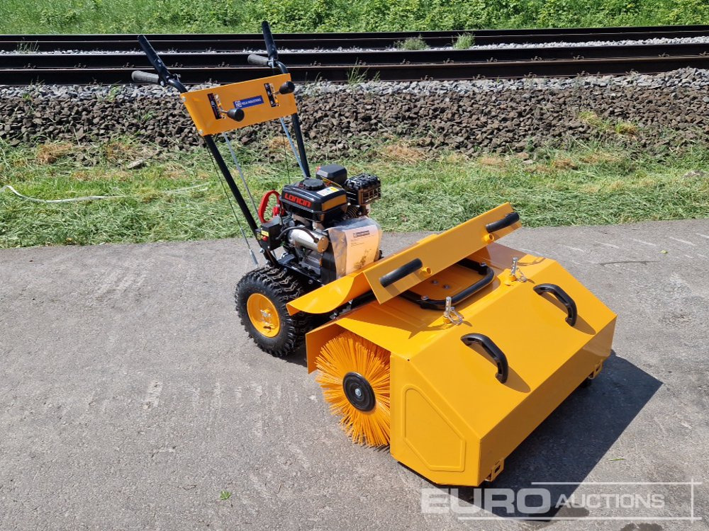 Unused FS800 Walk Behind Sweeper, E-start, cw: Collection Box , Snowblade 800mm - Оборудование для мастерских: фото 5 Unused FS800 Walk Behind Sweeper, E-start, cw: Collection Box , Snowblade 800mm - Оборудование для мастерских: фото 5