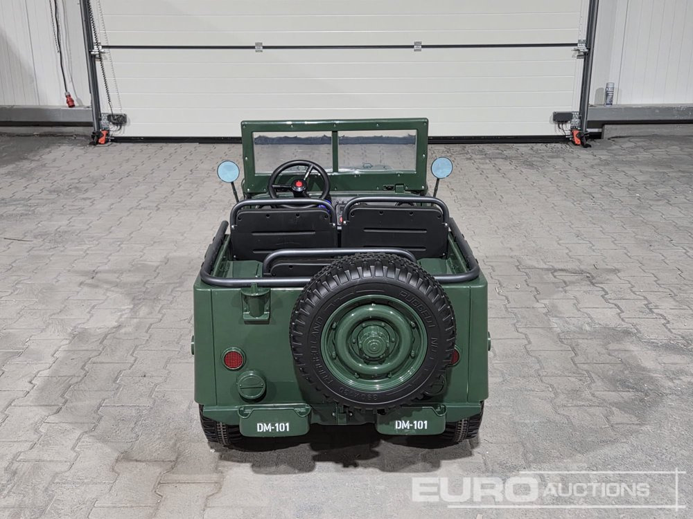 Unused Mini Jeep, 3 Seater for Kids, Remote Control, Fast Charger - Квадроцикл: фото 4 Unused Mini Jeep, 3 Seater for Kids, Remote Control, Fast Charger - Квадроцикл: фото 4