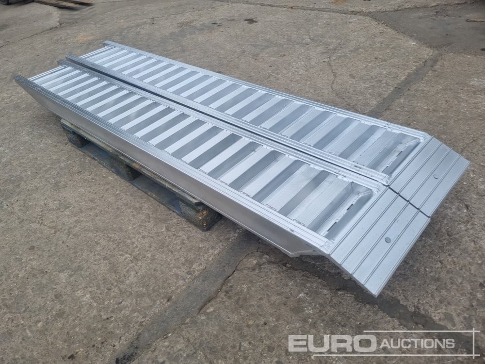 Unused Set of Aluminium Ramps, 250cm, 6,000kg - Оборудование для мастерских: фото 2 Unused Set of Aluminium Ramps, 250cm, 6,000kg - Оборудование для мастерских: фото 2