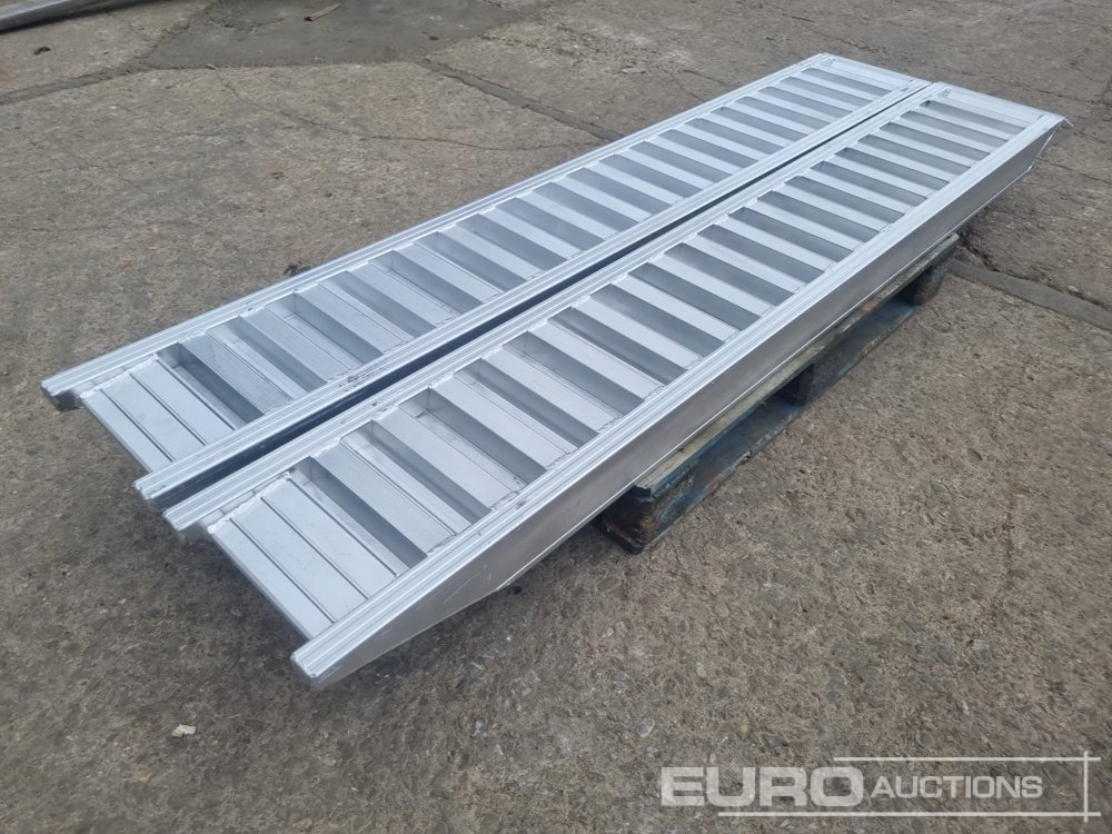 Unused Set of Aluminium Ramps, 250cm, 6,000kg - Оборудование для мастерских: фото 1 Unused Set of Aluminium Ramps, 250cm, 6,000kg - Оборудование для мастерских: фото 1