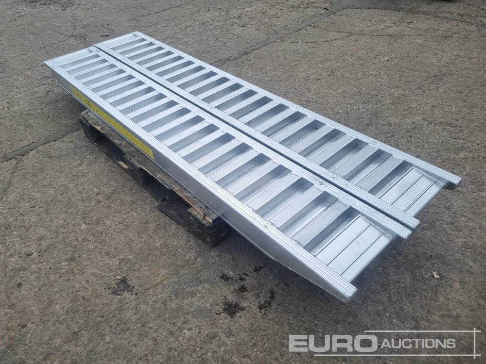 Unused Set of Aluminium Ramps, 250cm, 6,000kg - Оборудование для мастерских: фото 4 Unused Set of Aluminium Ramps, 250cm, 6,000kg - Оборудование для мастерских: фото 4