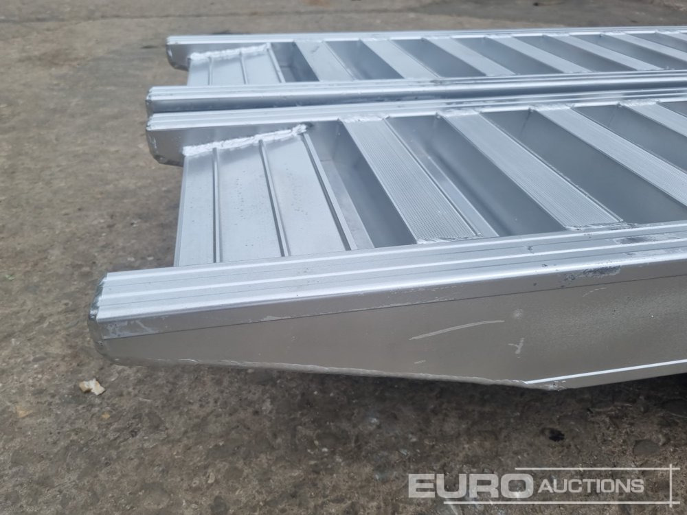 Unused Set of Aluminium Ramps, 250cm, 6,000kg - Оборудование для мастерских: фото 5 Unused Set of Aluminium Ramps, 250cm, 6,000kg - Оборудование для мастерских: фото 5