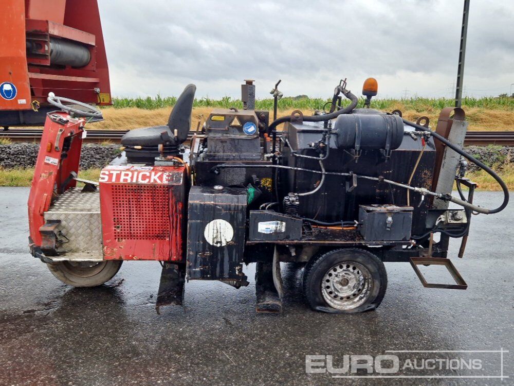 Weiro Ride-On Bitumen Sprayer Machine - Асфальтоукладочная техника: фото 2 Weiro Ride-On Bitumen Sprayer Machine - Асфальтоукладочная техника: фото 2
