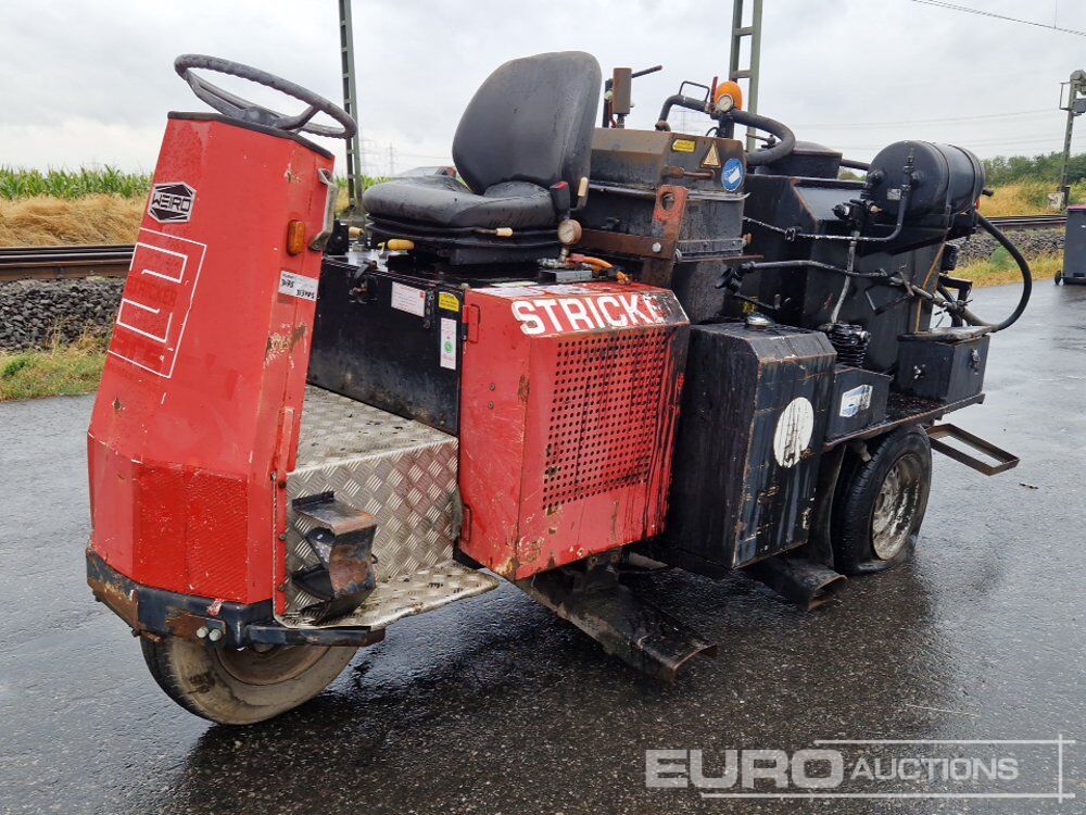 Weiro Ride-On Bitumen Sprayer Machine - Асфальтоукладочная техника: фото 1 Weiro Ride-On Bitumen Sprayer Machine - Асфальтоукладочная техника: фото 1