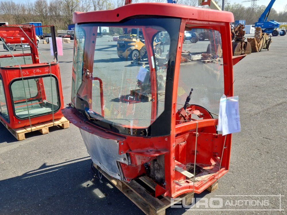 Cabin to suit JCB 406 - Запчасти: фото 3 Cabin to suit JCB 406 - Запчасти: фото 3