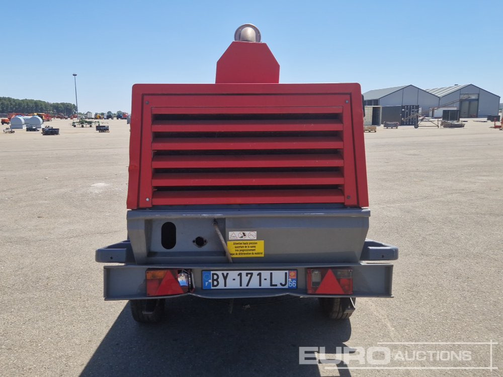 2011 Atlas Copco XAHS186DD - Воздушный компрессор: фото 4 2011 Atlas Copco XAHS186DD - Воздушный компрессор: фото 4