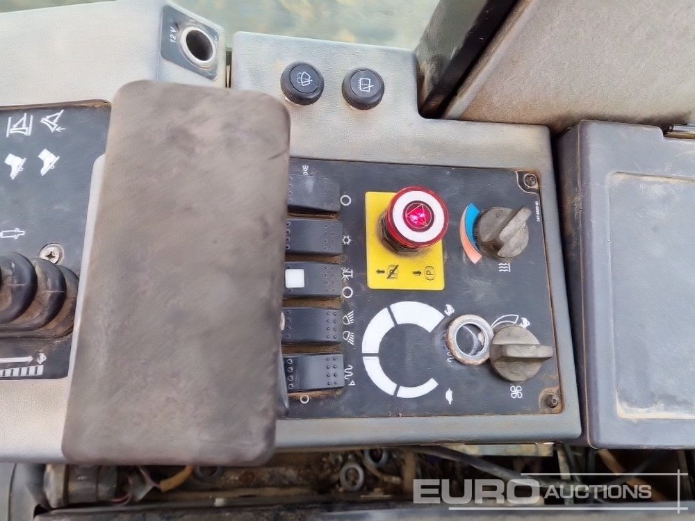 Каток 2011 CAT CS74: фото 23 Каток 2011 CAT CS74: фото 23