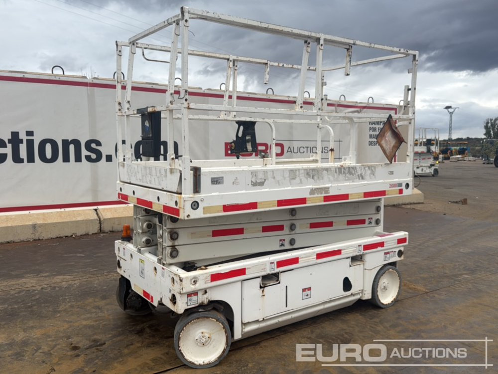 2014 Haulotte Compact 10 - Ножничный подъемник: фото 1 2014 Haulotte Compact 10 - Ножничный подъемник: фото 1