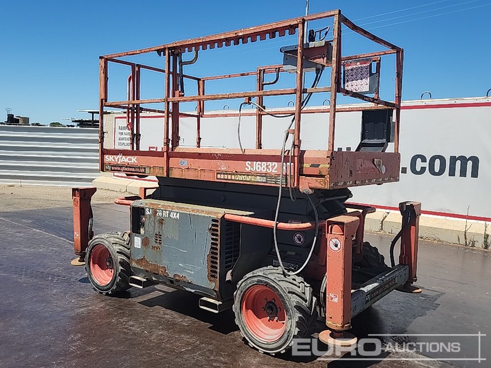 2015 SkyJack SJ6832RT - Подъёмник: фото 3 2015 SkyJack SJ6832RT - Подъёмник: фото 3