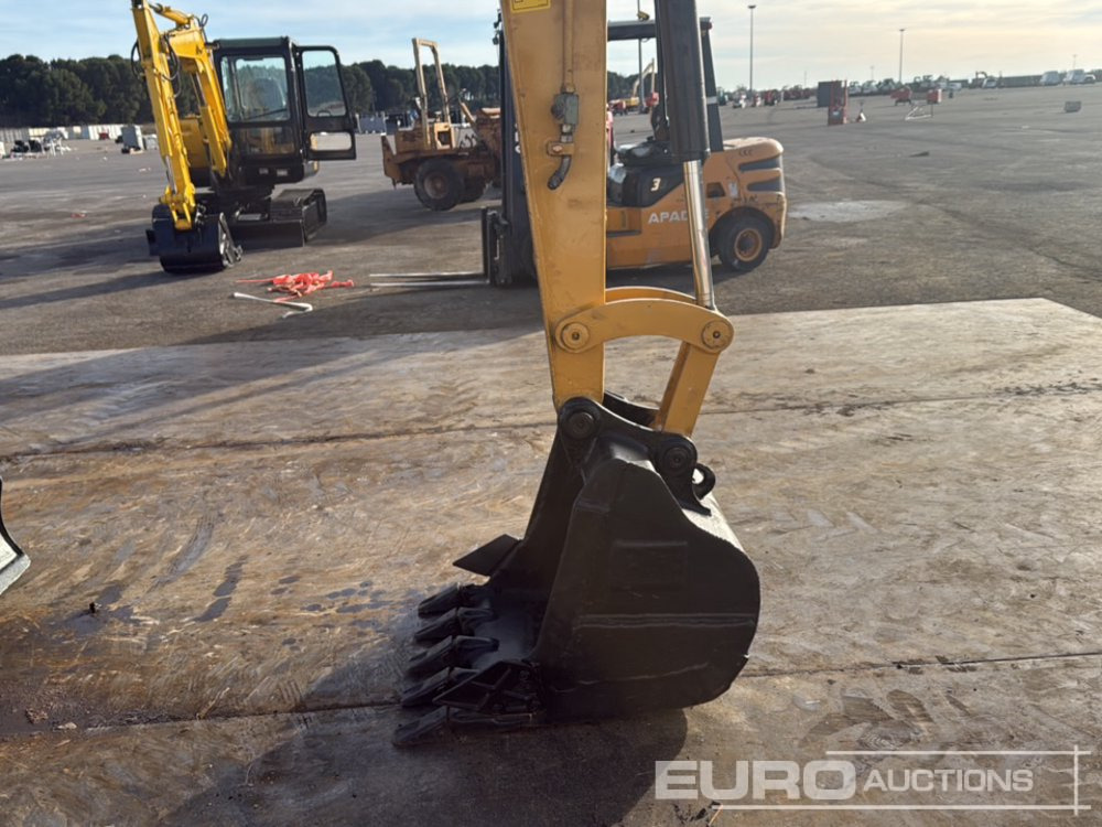 Мини-экскаватор CAT 306: фото 26 Мини-экскаватор CAT 306: фото 26