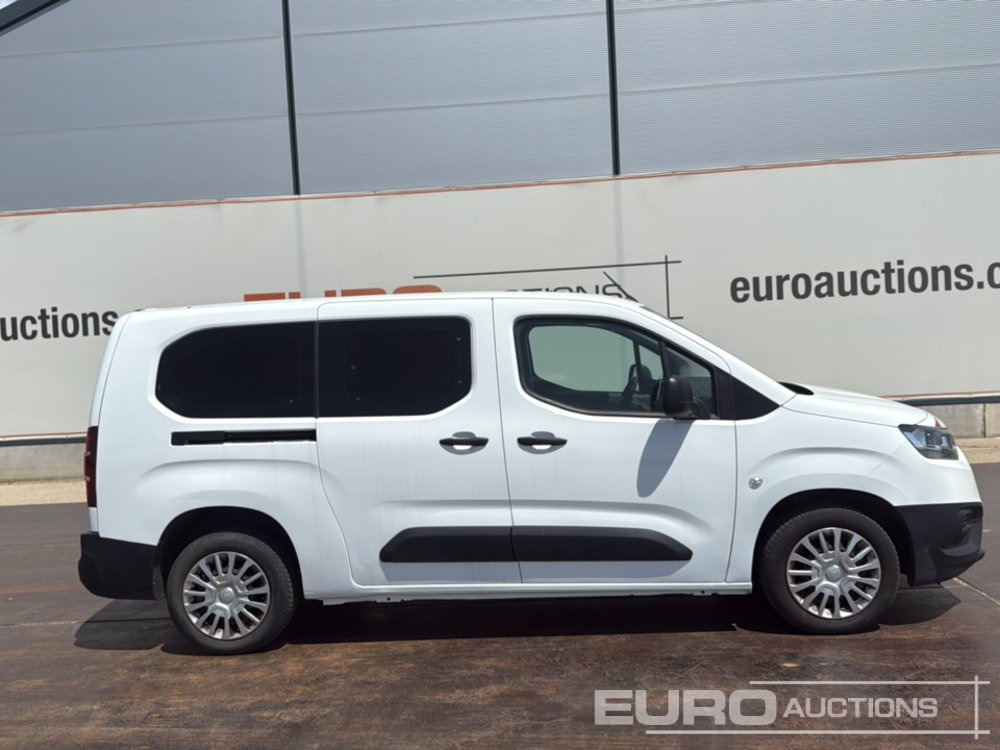 Лёгкий коммерческий автомобиль 2022 Toyota Proace City: фото 6