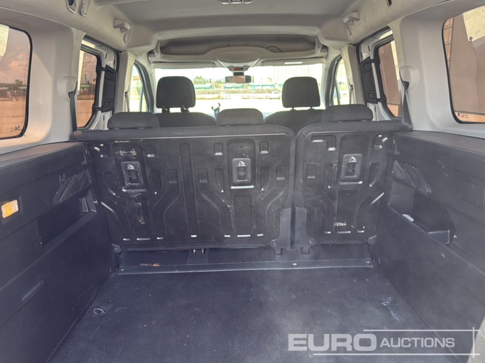 Лёгкий коммерческий автомобиль 2022 Toyota Proace City: фото 14