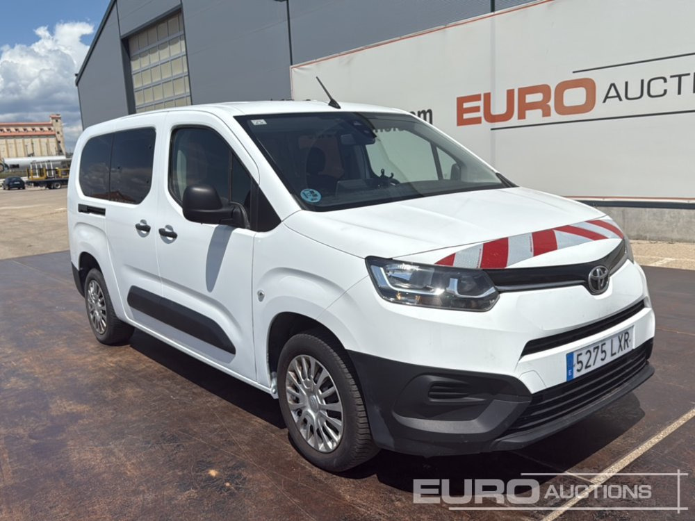 Лёгкий коммерческий автомобиль 2022 Toyota Proace City: фото 7