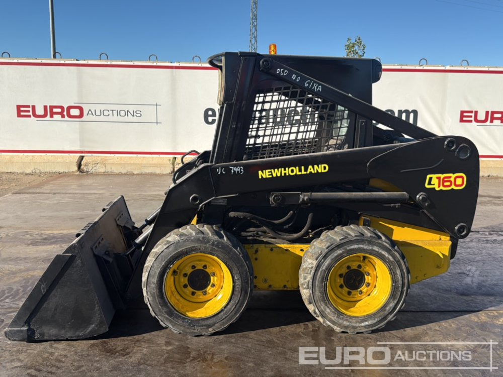 New Holland L160 - Мини-погрузчик с бортовым поворотом: фото 2 New Holland L160 - Мини-погрузчик с бортовым поворотом: фото 2