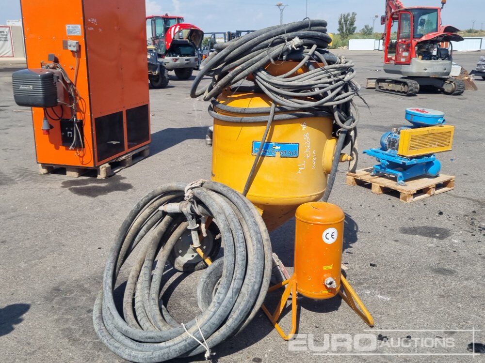 Nilfisk Sandblasting Machine - Строительное оборудование: фото 1 Nilfisk Sandblasting Machine - Строительное оборудование: фото 1