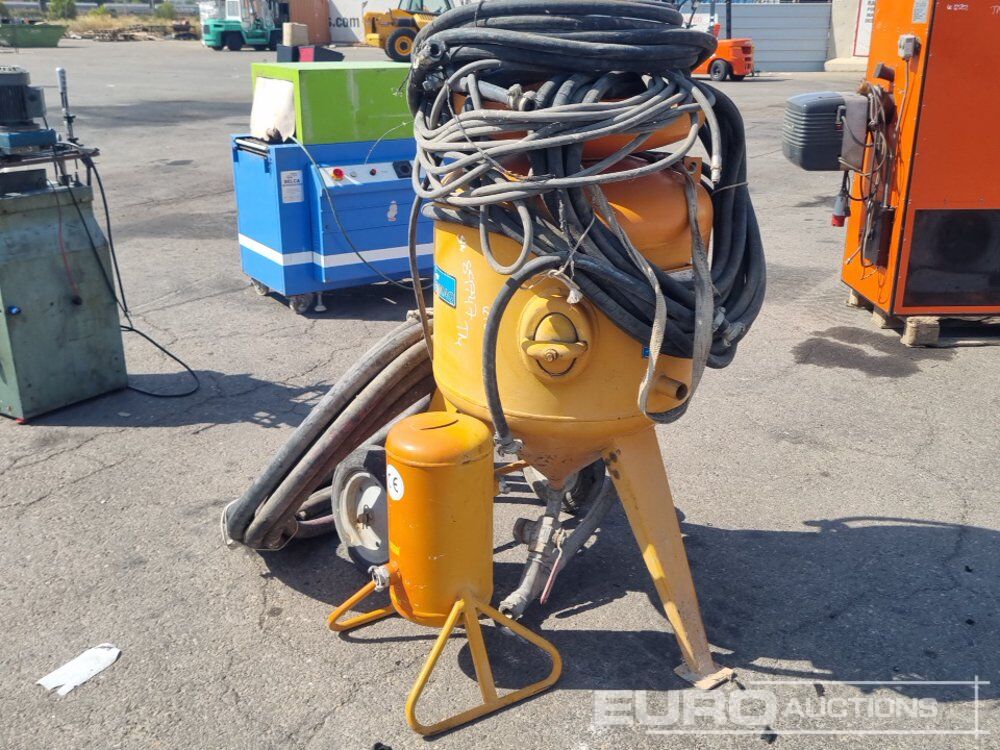 Nilfisk Sandblasting Machine - Строительное оборудование: фото 4 Nilfisk Sandblasting Machine - Строительное оборудование: фото 4