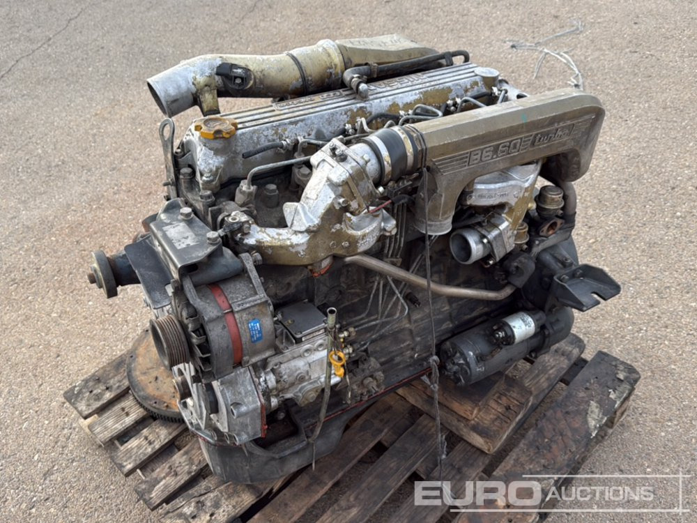 Nissan Turbo Engine - Строительное оборудование: фото 1 Nissan Turbo Engine - Строительное оборудование: фото 1