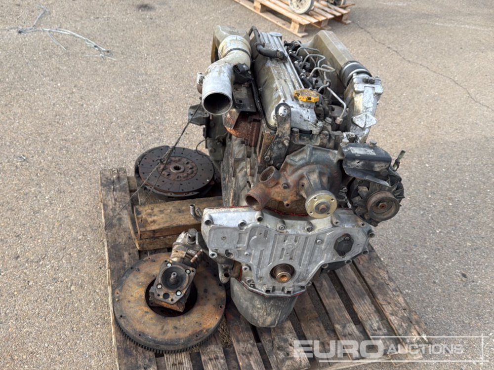 Nissan Turbo Engine - Строительное оборудование: фото 5 Nissan Turbo Engine - Строительное оборудование: фото 5