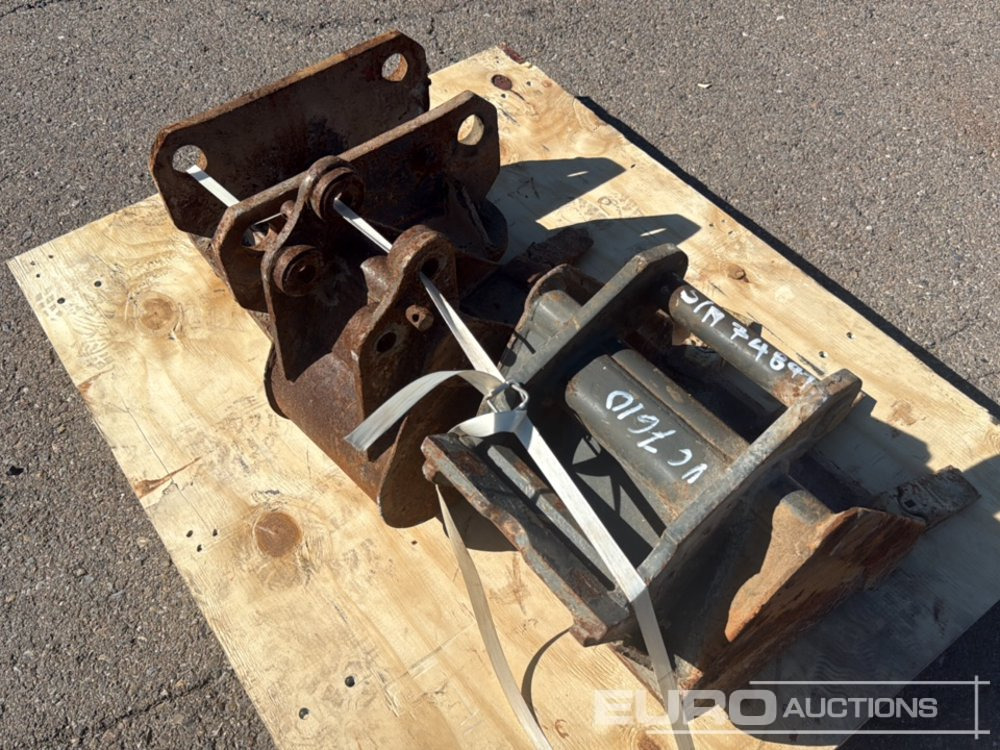 Pallet of 11" & 17" Digging Buckets, QH - Ковш: фото 3 Pallet of 11" & 17" Digging Buckets, QH - Ковш: фото 3