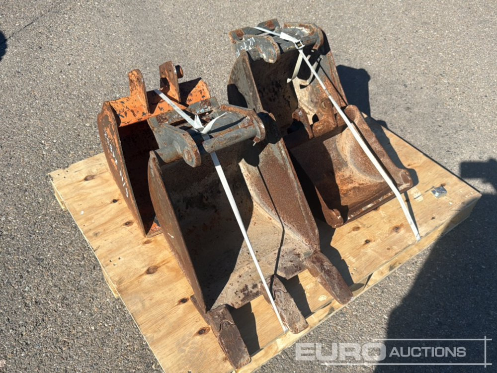 Pallet of Digging Bucket (2 of), Cleaning Bucket (2 of) to Suit 2-4 Ton Excavator - Ковш: фото 3 Pallet of Digging Bucket (2 of), Cleaning Bucket (2 of) to Suit 2-4 Ton Excavator - Ковш: фото 3