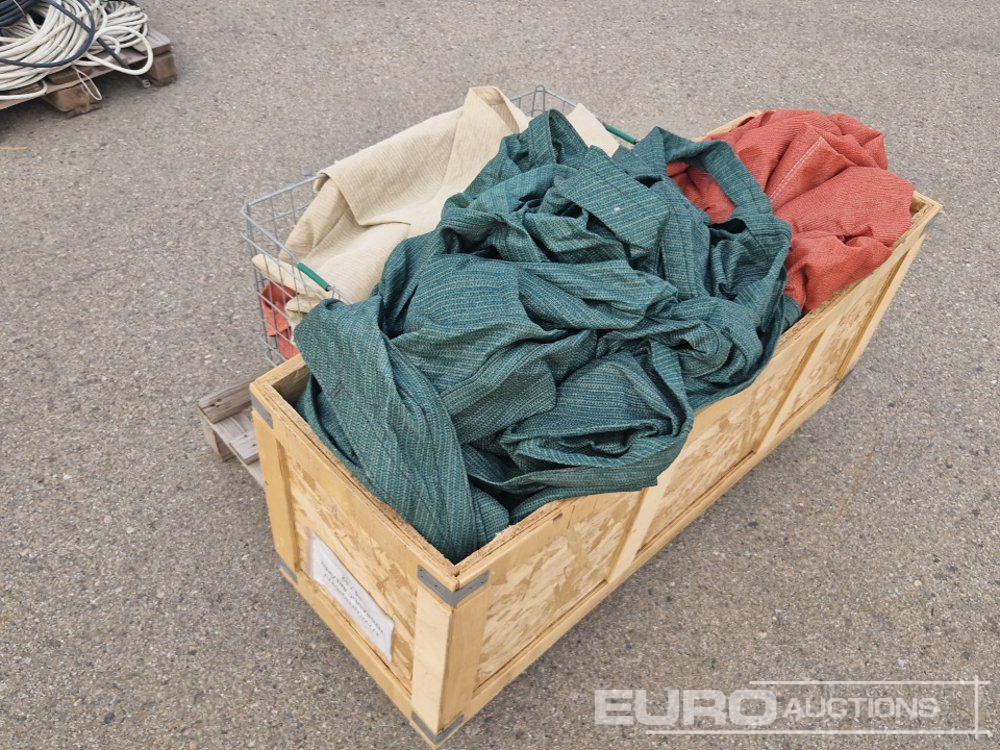 Pallet of Various Mesh Covers - Строительное оборудование: фото 4 Pallet of Various Mesh Covers - Строительное оборудование: фото 4