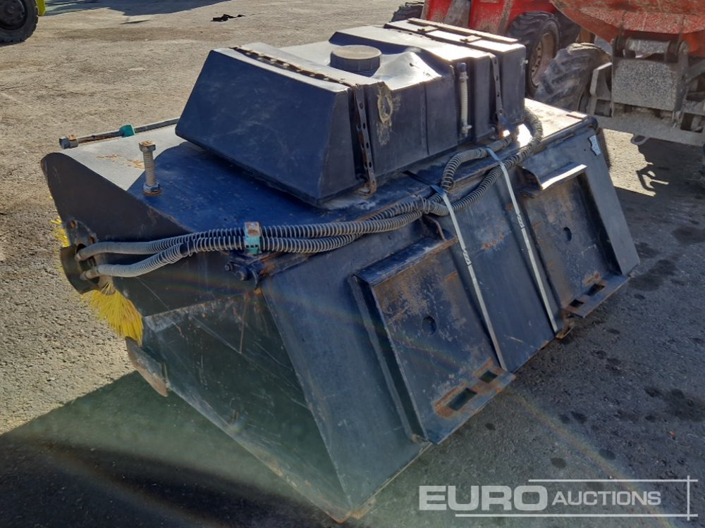 OPTIMAL Pulcra Sweeper - Погрузочно-разгрузочная техника: фото 3 OPTIMAL Pulcra Sweeper - Погрузочно-разгрузочная техника: фото 3