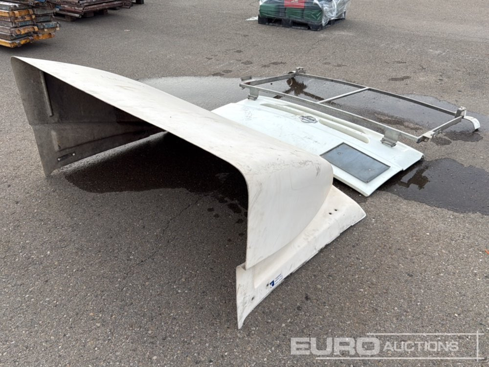 Sleeper Cab & Front to Suit Nissan Truck - Строительное оборудование: фото 4 Sleeper Cab & Front to Suit Nissan Truck - Строительное оборудование: фото 4