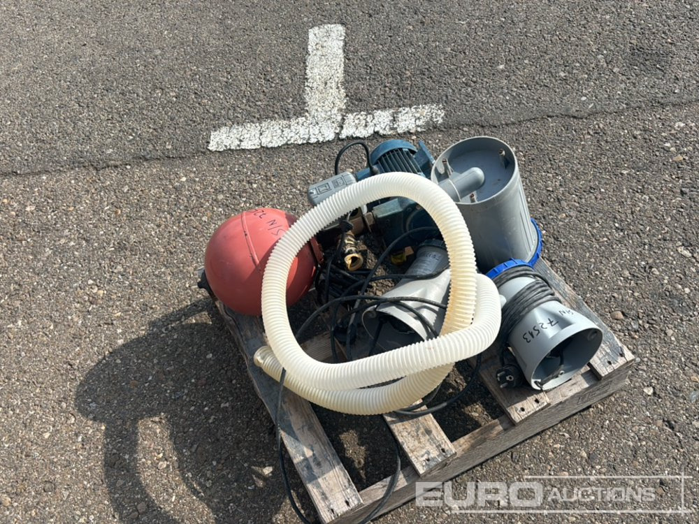 Submersible Water Pumps (3 of) / Bombas de Agua - Строительное оборудование: фото 5 Submersible Water Pumps (3 of) / Bombas de Agua - Строительное оборудование: фото 5