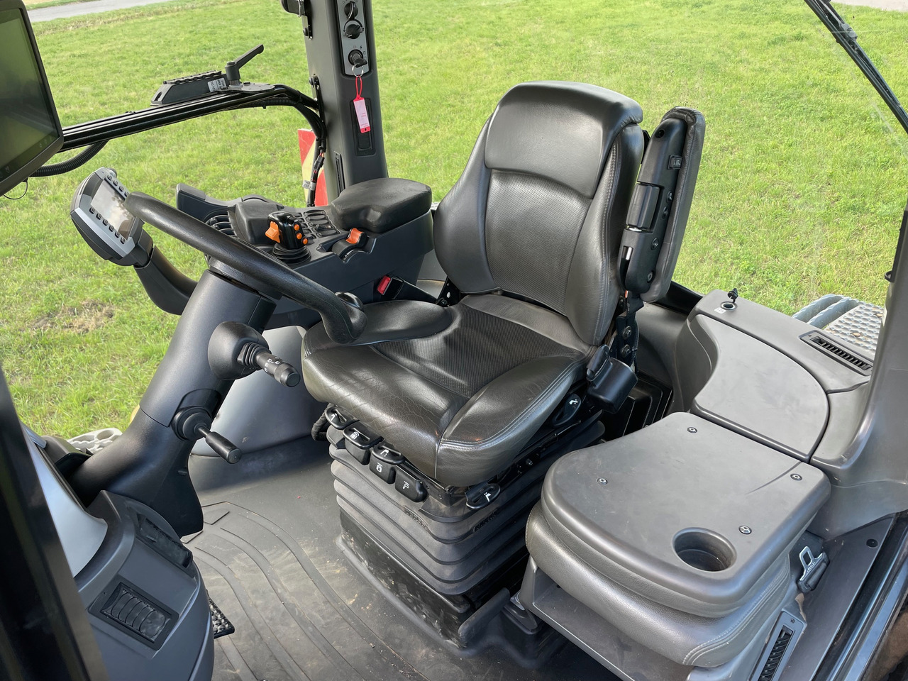 Challenger MT 875 E - Трактор: фото 4 Challenger MT 875 E - Трактор: фото 4