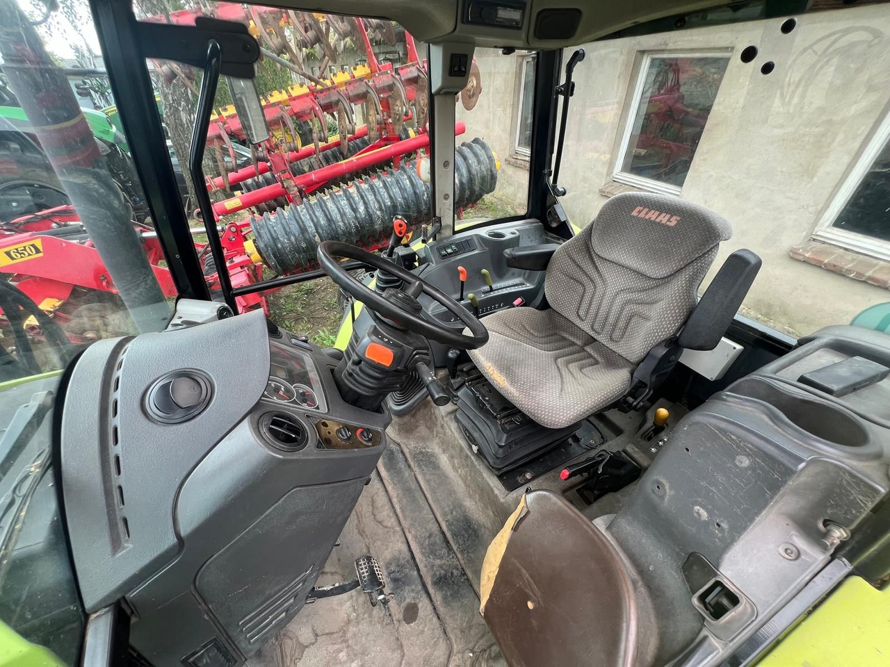 Claas Axos 340 - Трактор: фото 4 Claas Axos 340 - Трактор: фото 4