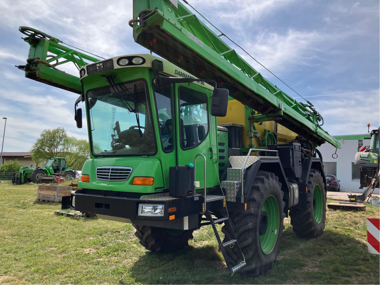 Dammann Damann Trac 5000 - Самоходный опрыскиватель: фото 1 Dammann Damann Trac 5000 - Самоходный опрыскиватель: фото 1