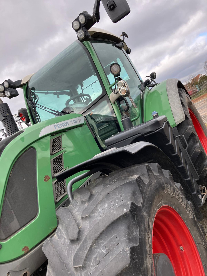 Fendt 718 Vario Profi - Трактор: фото 3 Fendt 718 Vario Profi - Трактор: фото 3