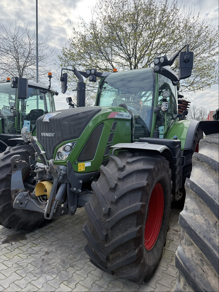 Fendt 718 Vario S4 ProfiPlus - Трактор: фото 2 Fendt 718 Vario S4 ProfiPlus - Трактор: фото 2