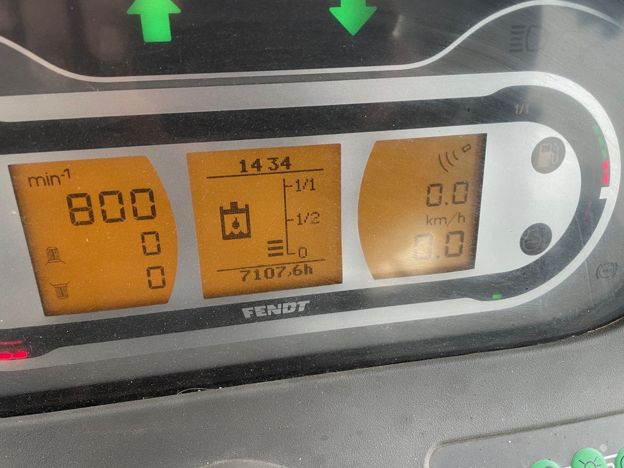 Fendt 718 Vario S4 ProfiPlus - Трактор: фото 2 Fendt 718 Vario S4 ProfiPlus - Трактор: фото 2