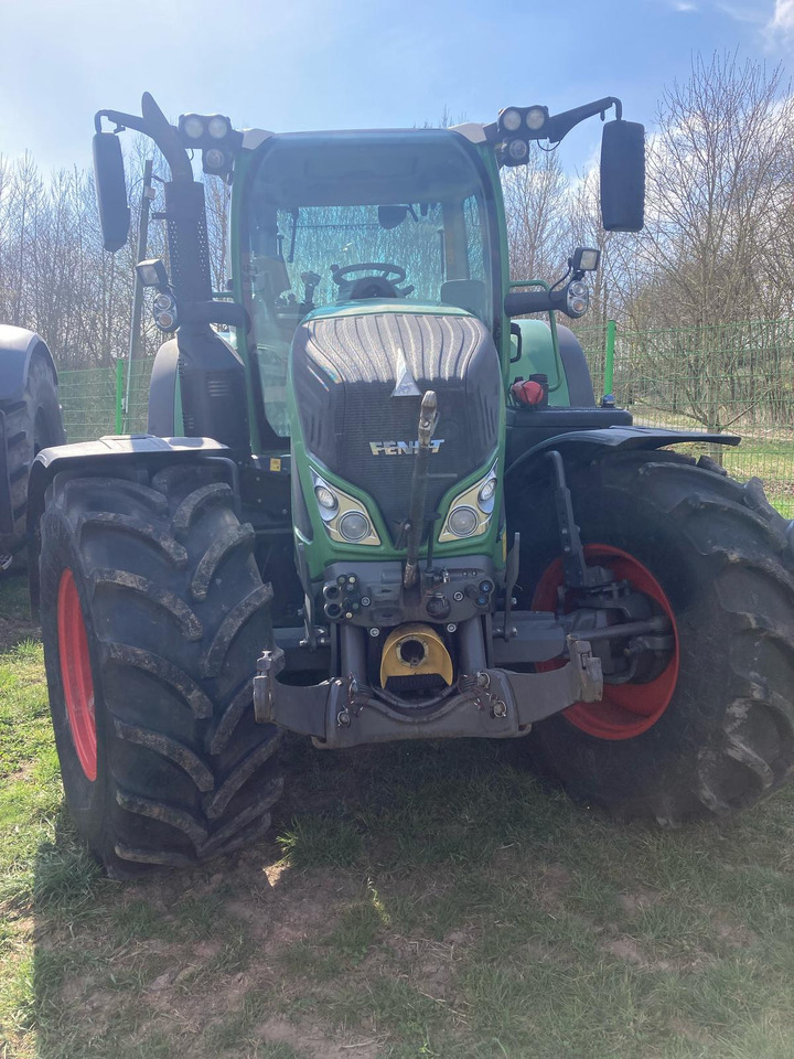 Fendt 720 Vario S4 ProfiPlus - Трактор: фото 4 Fendt 720 Vario S4 ProfiPlus - Трактор: фото 4