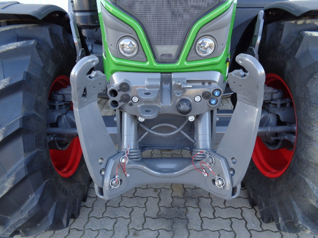 Трактор Fendt 724 Vario Gen6 Power: фото 16